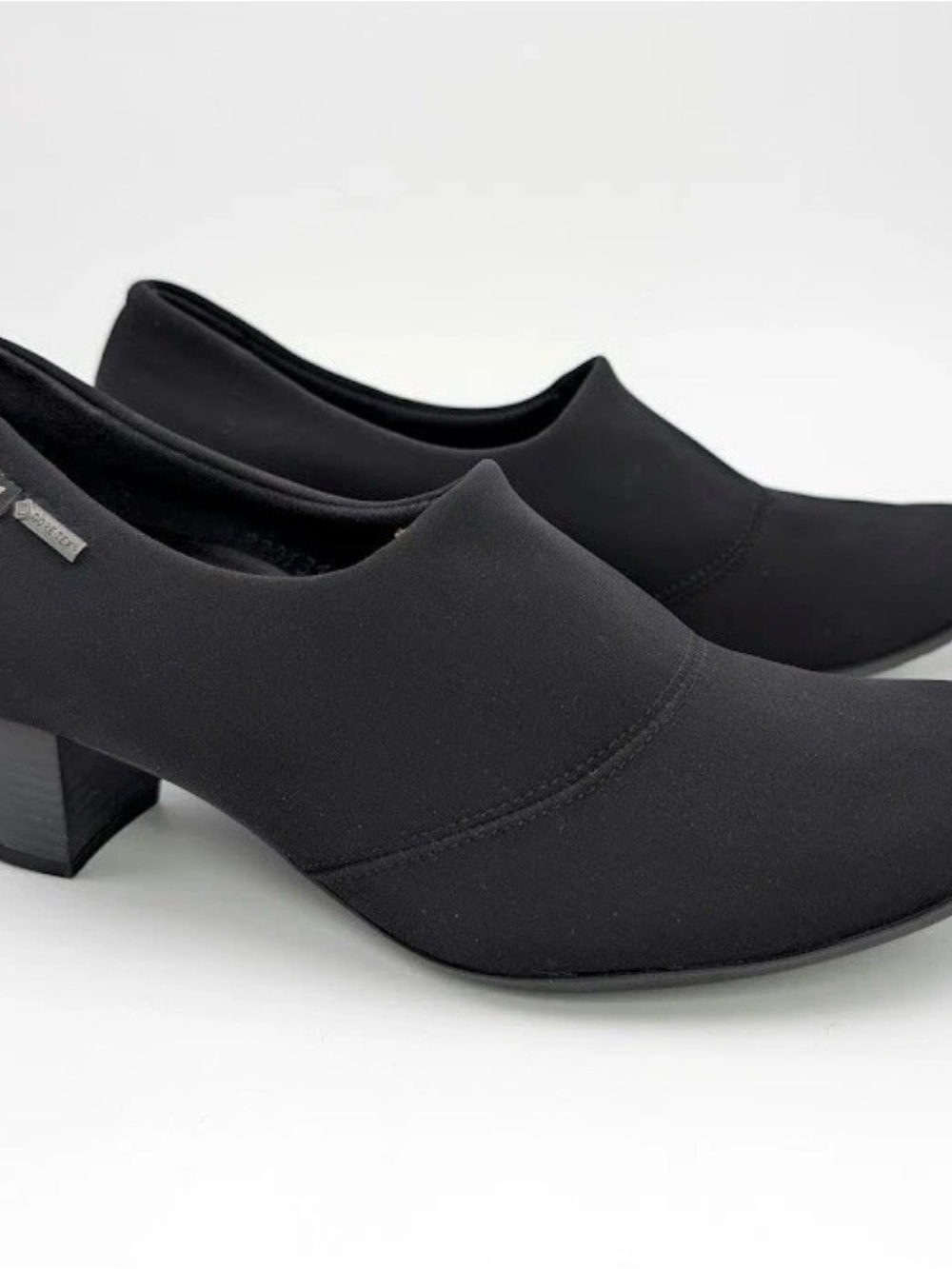 Mephisto Gore-Tex Women’s Size 8 Mila GT Dress Pump Textile Black Heels